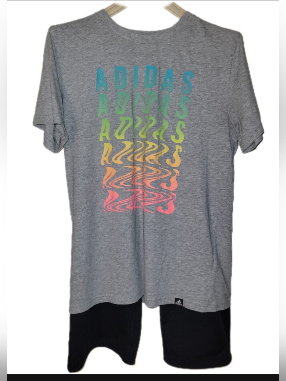 2 Piece Adidas Juniors Yoga Activewear Set T Shirt Sz XL Bottoms Sz Med Colorful